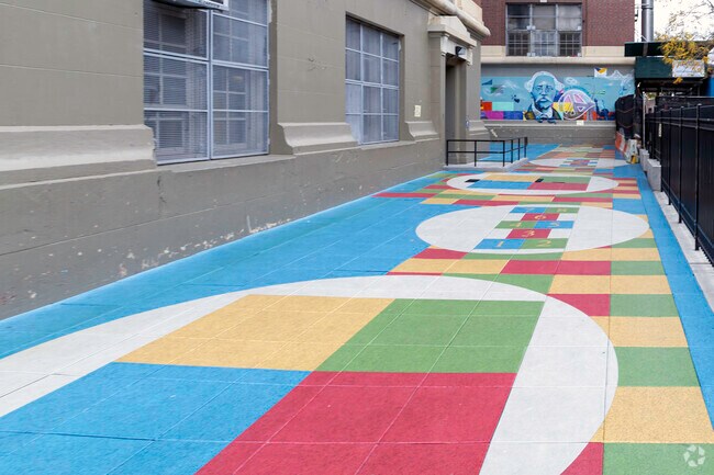 Dos Puentes Elementary School has a wonderful play area for the students to enjoy.