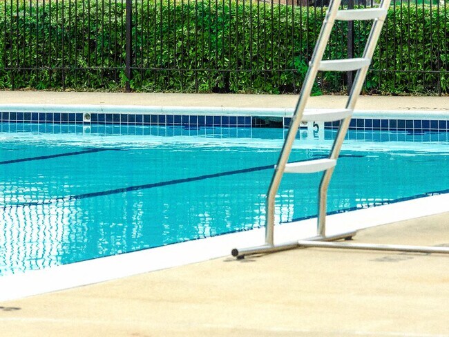 Washington View, Washington, DC 20020 - photo 3