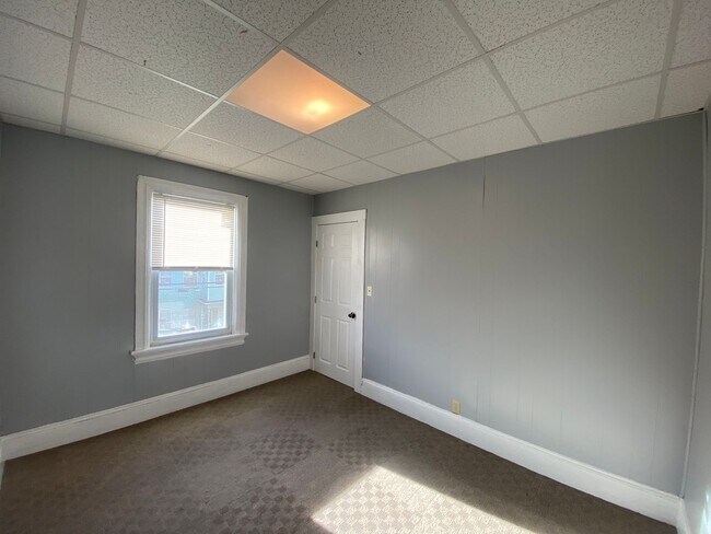 399-401 Orms St unit 2, Providence, RI 02908 - photo 5