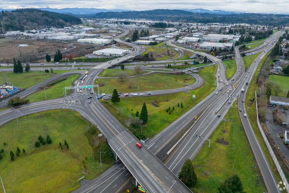 Neighborhood_Clackamas_Final_071723