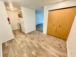 311 Jarvis St, Ypsilanti, MI 48197