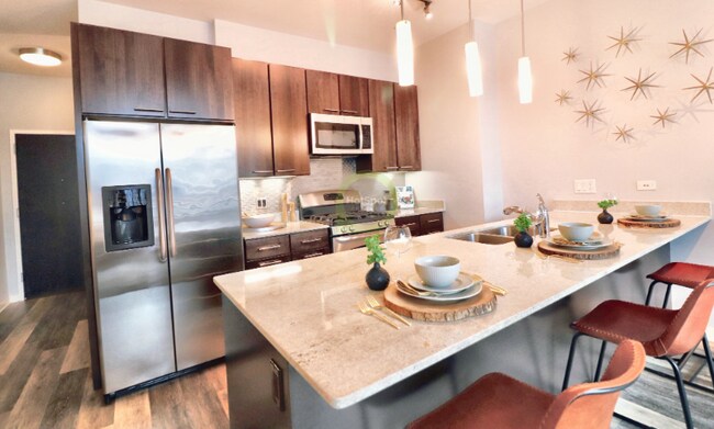 460 W Huron St, Chicago, IL 60654 - photo 7