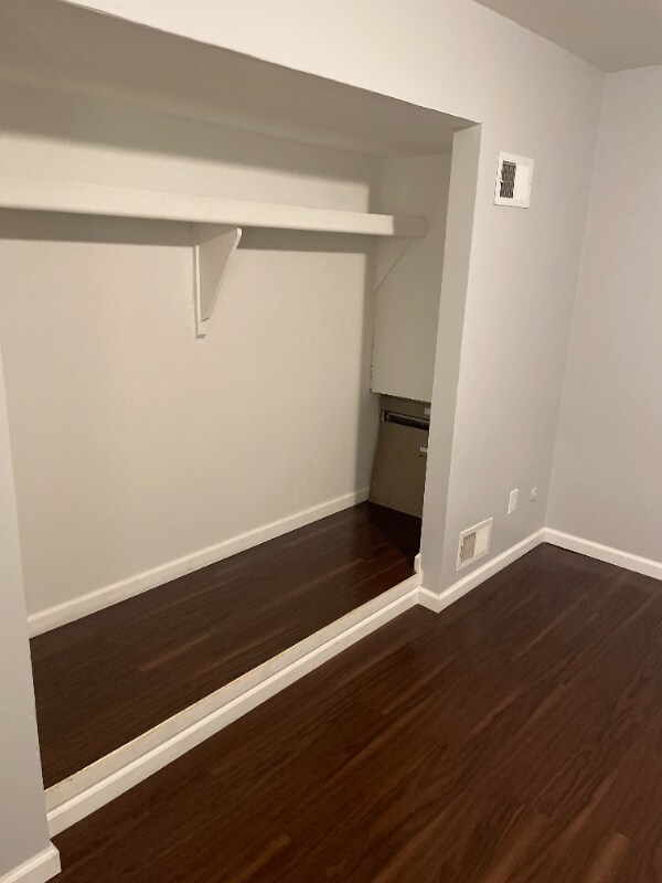 18401 Joy Rd unit 8, Detroit, MI 48228 - photo 1