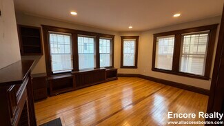17 Story St Unit 3, Cambridge, MA 02138