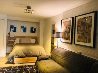 4418 Greenwich Pkwy NW, Washington, DC 20007