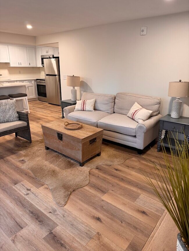 300 New River Rd, Manville, RI 02838