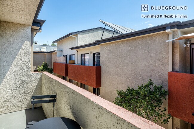 13220 Riverside Dr unit FL2-ID463, Sherman Oaks, CA 91423 - photo 5