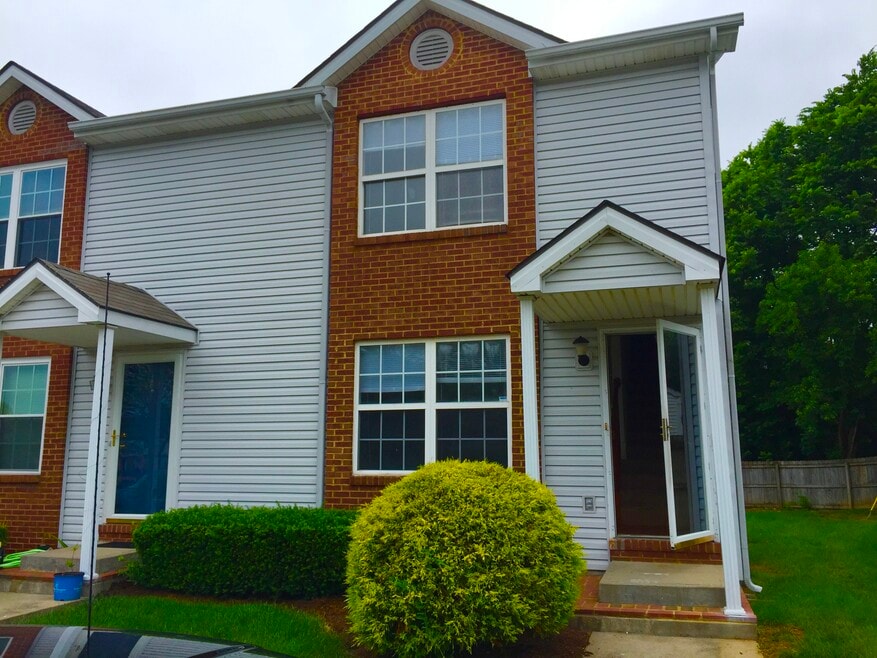 400 Wabarto Way, Nicholasville, KY 40356 - photo 1