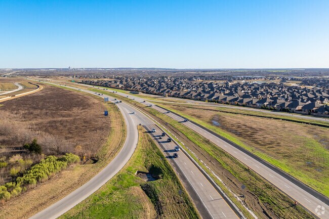 Large master planned communities are built along Highway 287 in Mansfield.