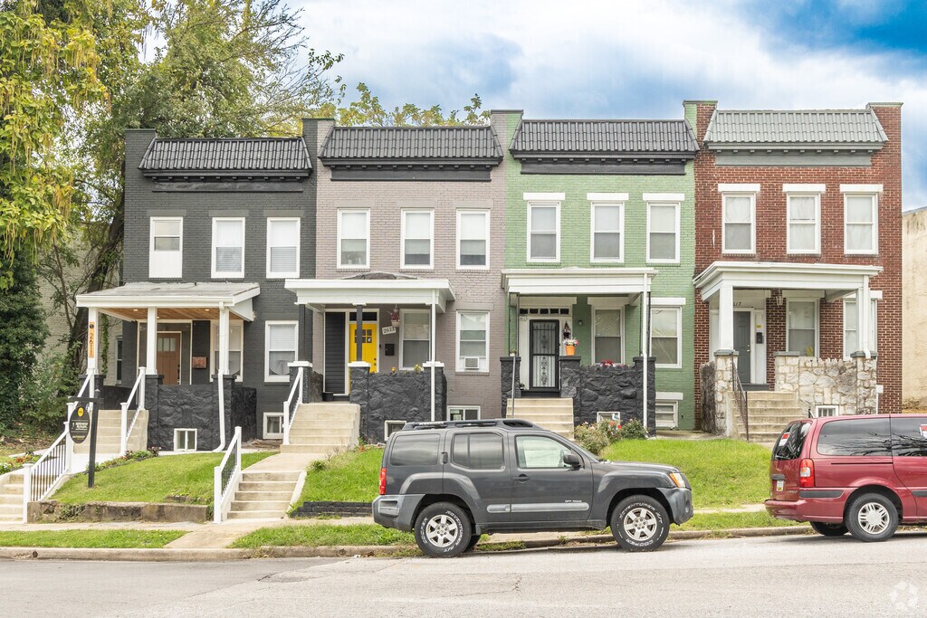 4331 Pimlico Rd, Baltimore, MD 21215