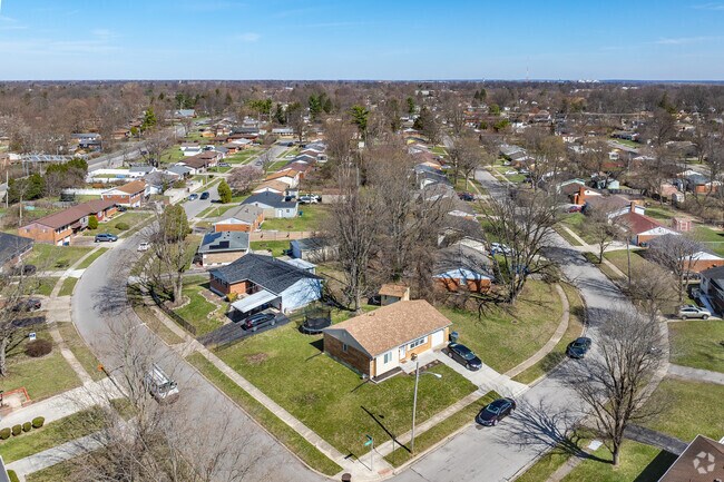 Linwood is a neighborhood situated 5 miles east from Downtown Columbus.