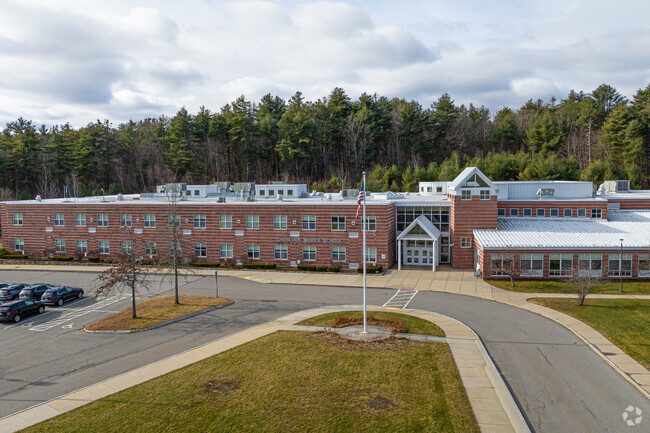 Welcome to Overlook Middle School in Ashburnham.