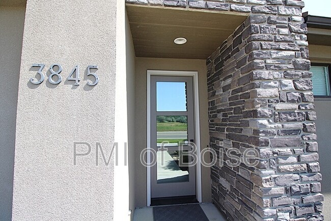 3845 S Eckert Rd, Boise, ID 83716 - photo 3