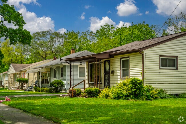 Traditional minimal homes in Fairground are very charming and well-kept.