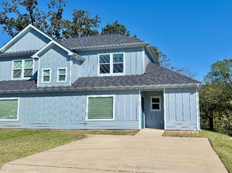 988 S 6th Ave, Denison, TX 75021