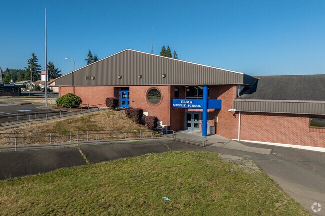 Elma Middle School serves the area's students studying from 6th through 8th grades.