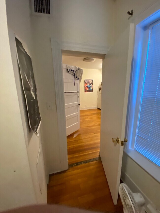 15 Cooper St unit 1, Boston, MA 02113 - photo 5