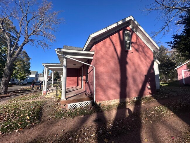 315 N 2nd Ave unit 1, Wausau, WI 54401 - photo 6