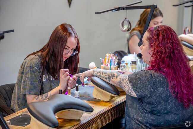 Relax, refresh, and get pampered at Urban Hippie Nail Lounge and Co. – Water Valley’s go-to nail salon for eco-conscious beauty, creative nail art, and chill boho vibes near Water Valley.