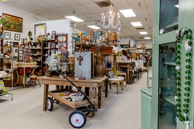 Located in Heritage Plaza Shopping Center is an antique shop called Chartreuse Creative Market.