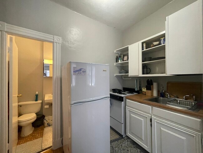 199 Saint Botolph St unit 24, Boston, MA 02115 - photo 6