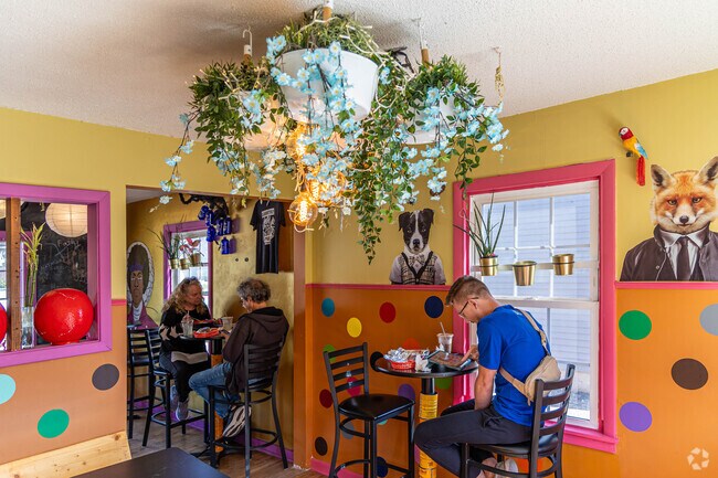 Dining options in Washington include Old Abe's Coffee Shop.