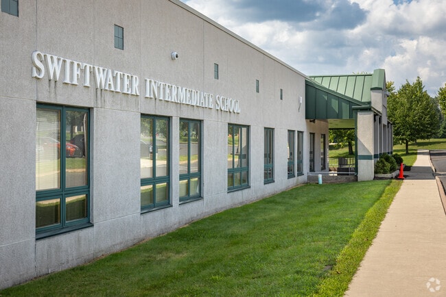 The Swiftwater Intermediate School boasts a superb student-teacher ratio of 10 to 1.