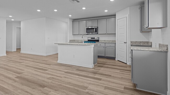 7304 9th St unit 36203132, Lubbock, TX 79416 - photo 4