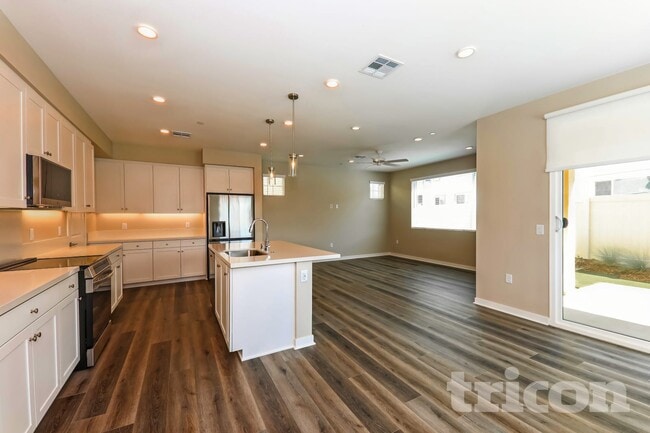 29380 Walnut Tree Way, Winchester, CA 92596 - photo 2