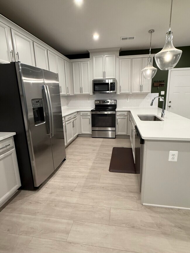 803 Haversack Hunt Way unit A, Glen Allen, VA 23060 - photo 3