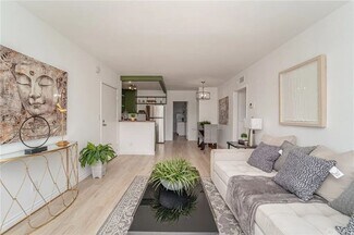 14560 Clark St Unit 213, Sherman Oaks, CA 91411