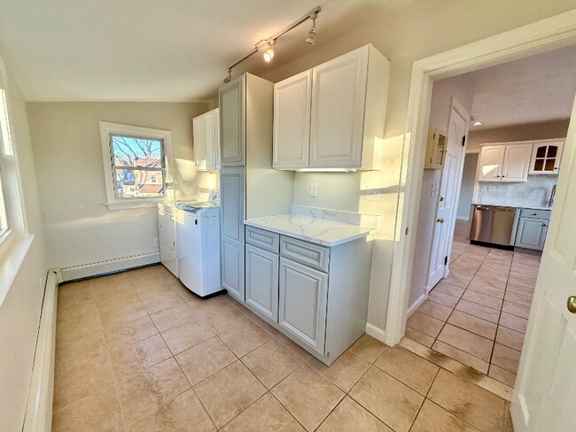 35-37 Lindale Ave unit 2, Dedham, MA 02026 - photo 4