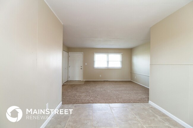 1880 Queensrowe Place, Columbus, OH 43227 - photo 6