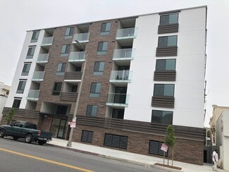 428 S Robertson Blvd, Los Angeles, CA 90048