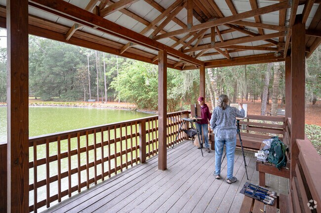Sholom Park in Fellowship provides the perfect backdrop for artistic creations.