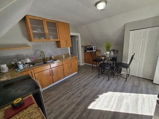 3607 Waukegan Rd, McHenry, IL 60050