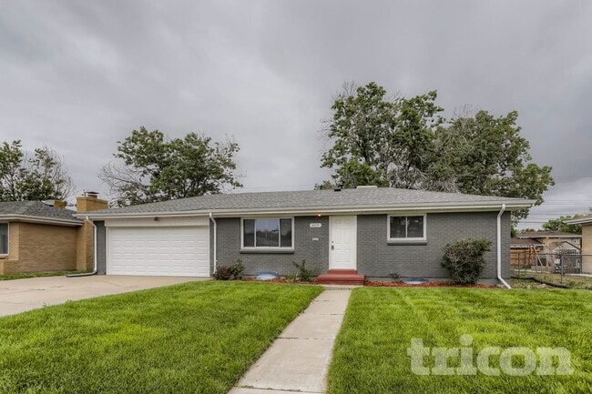 3115 Xanadu St, Aurora, CO 80011 - photo 2