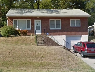 7011 Roberts Ct, University City, MO 63130