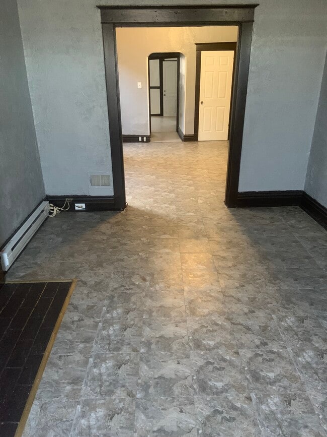 4200 College Ave unit 4200 1, Saint Louis, MO 63107 - photo 3