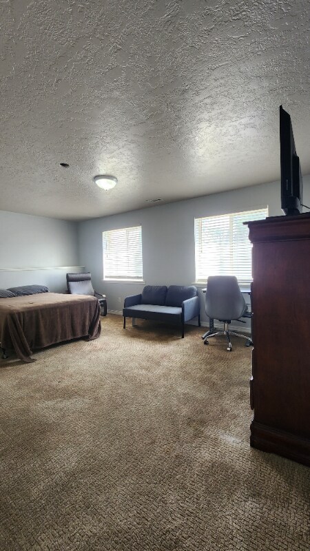 8543 Poison Oak Dr, West Jordan, UT 84081