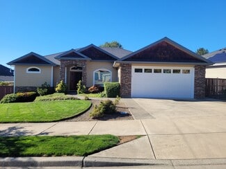 396 Patricia Ln, Eagle Point, OR 97524