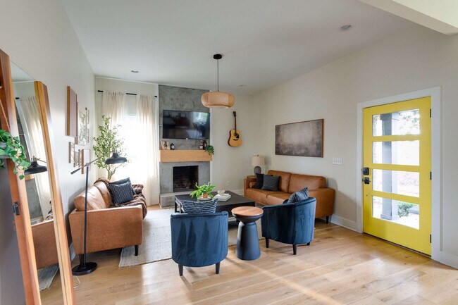 906 Meharry Blvd unit ID1043965P, Nashville, TN 37208 - photo 5