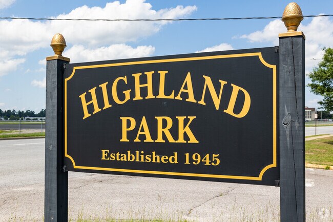 Welcome to Highland Park in Augusta.