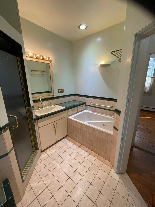 950 Western Ave, West Brattleboro, VT 05301 - photo 4