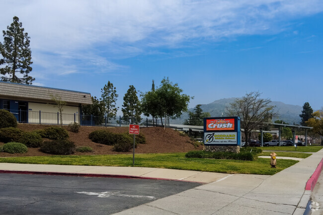 Goddard Middle School is part of the Glendora Unified School District.