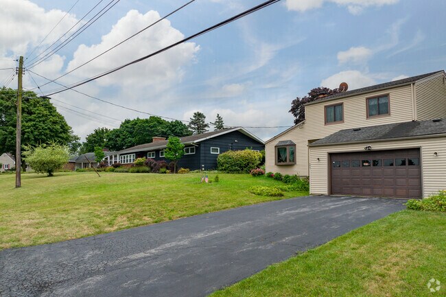 In DeWitt, property prices can range from the mid $100,000s to the mid $400,000s.