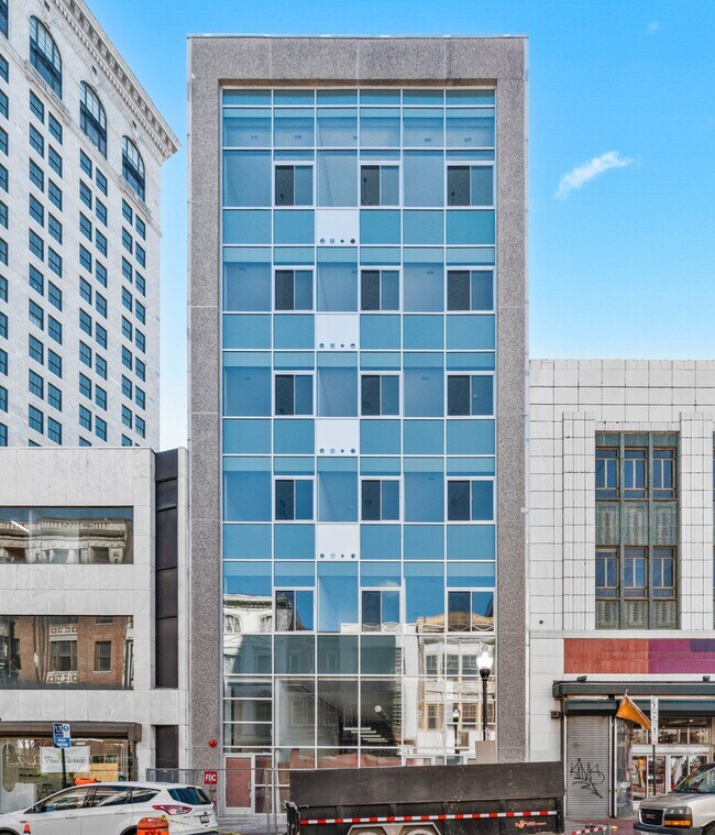109 W Lexington St, Baltimore, MD 21201