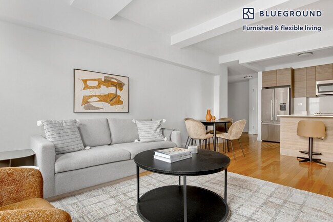 210 W 70th St unit FL9-ID1582, New York, NY 10023 - photo 2