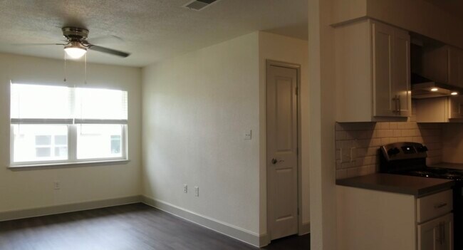 Farmington Station, Canton, MS 39046 - photo 4