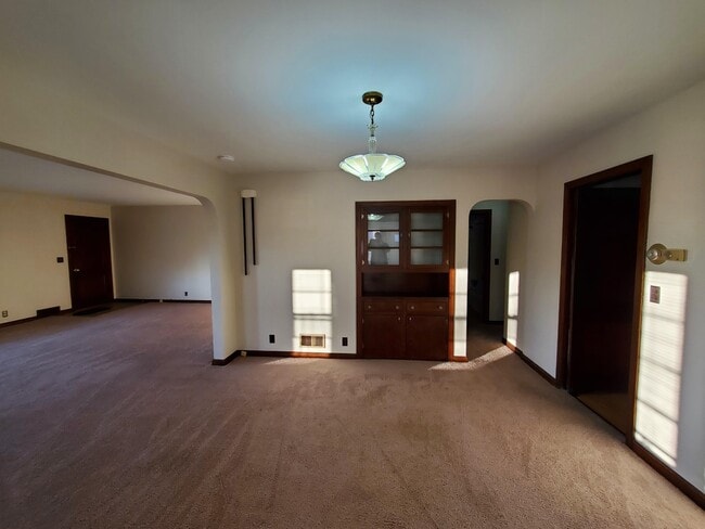 825 S Walnut St unit 1stFloor, Urbana, OH 43078 - photo 6